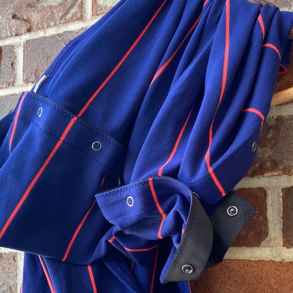 Lululemon Vinyasa Scarf (Rulu)
Sailor Stripe Hero Blue Alarming - Picture 5 of 5